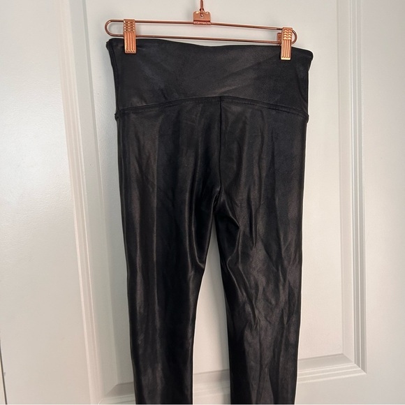 SPANX faux leather sleek smoothing high waisted leggings 2437 - Picture 6 of 8